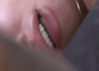 Passionate mother opens her crack for him
